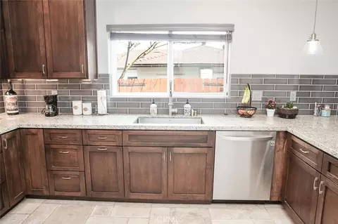 Kitchen - 2806 Vine St, Paso Robles, CA 93446 photo 3 of 4