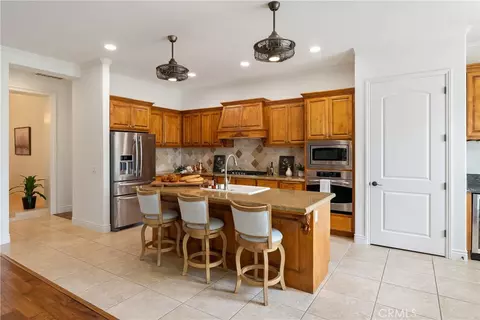 Kitchen - 715 Oriole Way, Paso Robles, CA 93446 photo 2 of 5