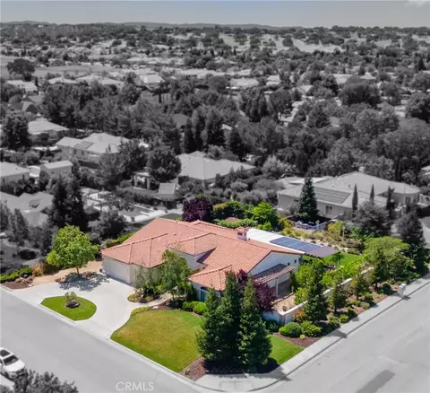 View/Area - 715 Oriole Way, Paso Robles, CA 93446 photo 2 of 9