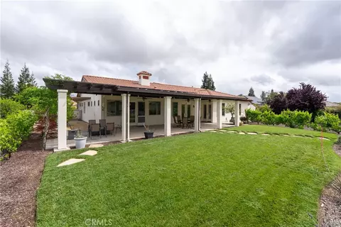 Exterior - 715 Oriole Way, Paso Robles, CA 93446 photo 4 of 16