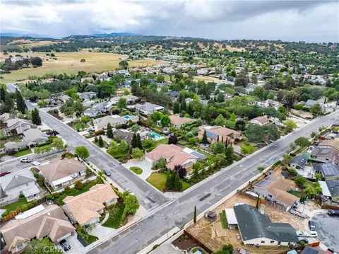 View/Area - 715 Oriole Way, Paso Robles, CA 93446 photo 9 of 9