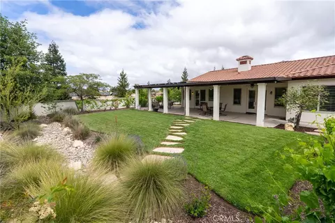Exterior - 715 Oriole Way, Paso Robles, CA 93446 photo 5 of 16