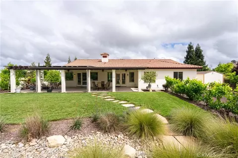 Exterior - 715 Oriole Way, Paso Robles, CA 93446 photo 6 of 16