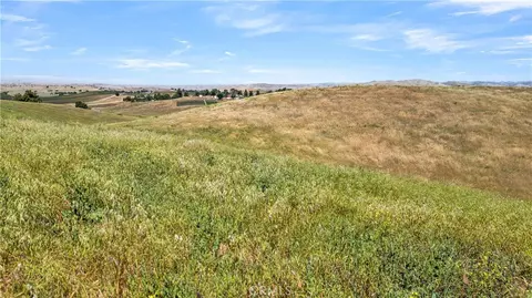 0 Crest Vw, San Miguel, CA 93451
