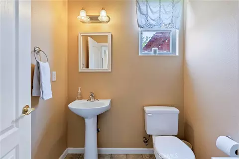 Bath - 791 Brahma, Paso Robles, CA 93446 photo 1 of 4