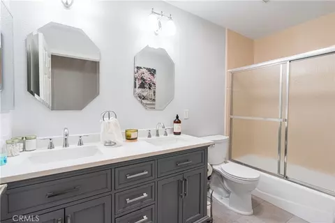 Bath - 192 Cardinal Way, Paso Robles, CA 93446 photo 2 of 3