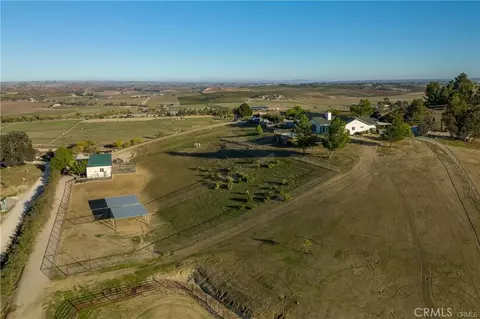 View/Area - 8580 Warren, Paso Robles, CA 93446 photo 2 of 3