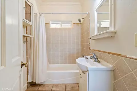 Bath - 8580 Warren, Paso Robles, CA 93446 photo 2 of 6