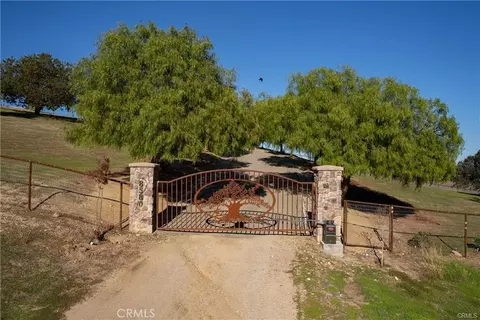 8580 Warren, Paso Robles, CA 93446