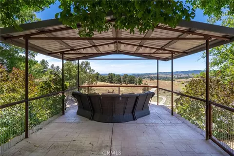 Exterior - 8580 Warren, Paso Robles, CA 93446 photo 9 of 19