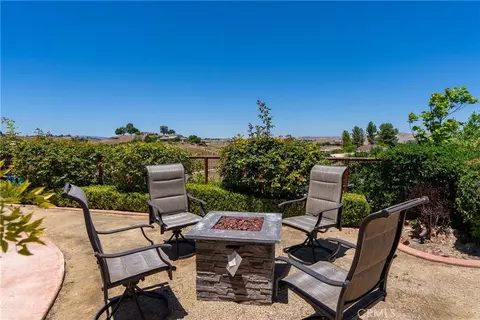 Exterior - 8580 Warren, Paso Robles, CA 93446 photo 14 of 19