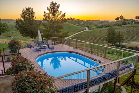 Exterior - 8580 Warren, Paso Robles, CA 93446 photo 2 of 19