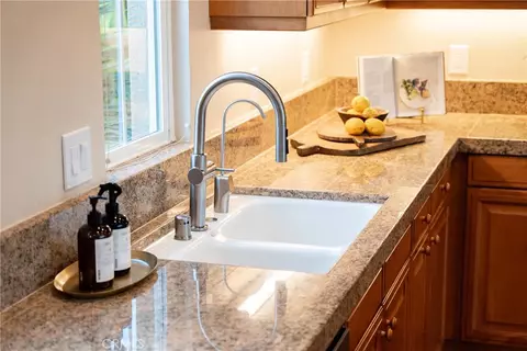 Kitchen - 1579 Via Rojas, Templeton, CA 93465 photo 5 of 6