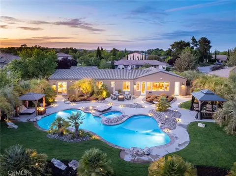 1579 Via Rojas, Templeton, CA 93465