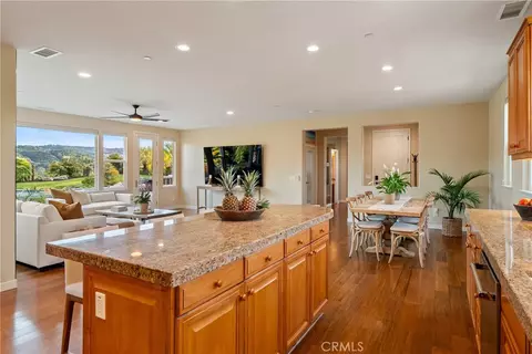Kitchen - 1579 Via Rojas, Templeton, CA 93465 photo 3 of 6