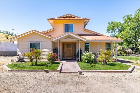 Exterior - 3890 Hillcrest, Templeton, CA 93465 photo 3 of 18