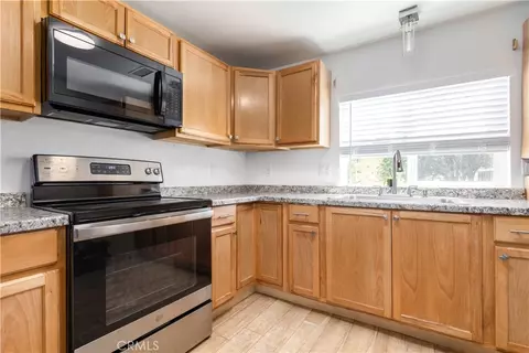 Kitchen - 3890 Hillcrest, Templeton, CA 93465 photo 5 of 6