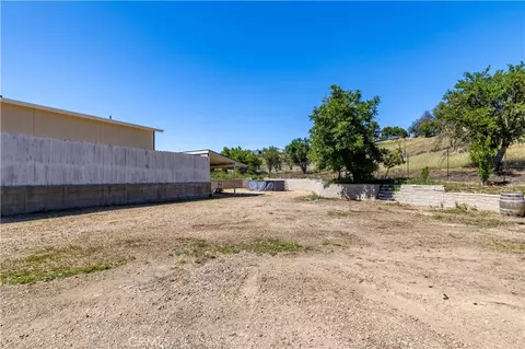Exterior - 3890 Hillcrest, Templeton, CA 93465 photo 10 of 18