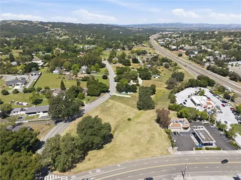 3975 Monterey, Atascadero, CA 93422 photo 6