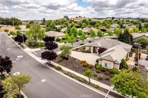 View/Area - 1411 Crown Way, Paso Robles, CA 93446 photo 6 of 9