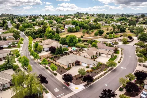 View/Area - 1411 Crown Way, Paso Robles, CA 93446 photo 7 of 9
