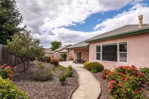 Exterior - 1411 Crown Way, Paso Robles, CA 93446 photo 6 of 11