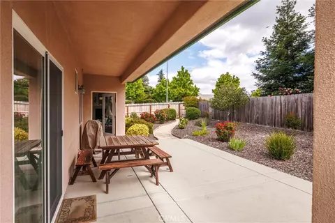Exterior - 1411 Crown Way, Paso Robles, CA 93446 photo 9 of 11