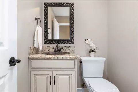 Bath - 1275 Shane Ln, Templeton, CA 93465 photo 1 of 5