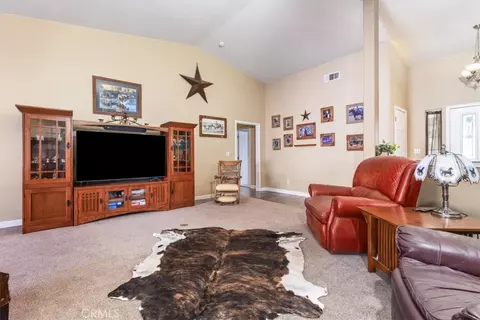 Living - 3640 Debonair Dr, Paso Robles, CA 93446 photo 2 of 2