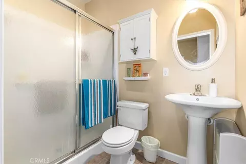 Bath - 3640 Debonair Dr, Paso Robles, CA 93446 photo 5 of 5