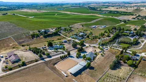View/Area - 3640 Debonair Dr, Paso Robles, CA 93446 photo 6 of 7
