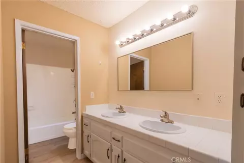 Bath - 149 Flag Way, Paso Robles, CA 93446 photo 2 of 2