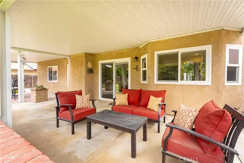 Exterior - 305 Rosemary, Paso Robles, CA 93446 photo 7 of 13