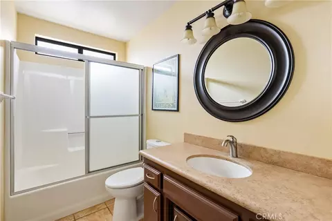 Bath - 305 Rosemary, Paso Robles, CA 93446 photo 1 of 4