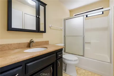 Bath - 305 Rosemary, Paso Robles, CA 93446 photo 4 of 4