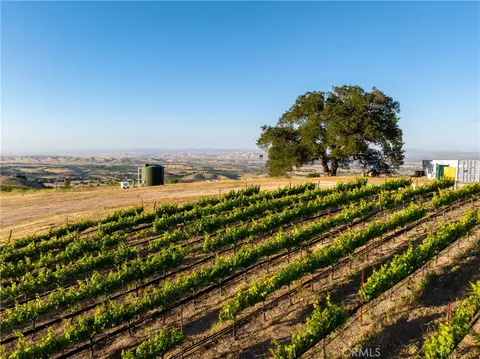 2762 Adelaida Rd, Paso Robles, CA 93446 photo 4