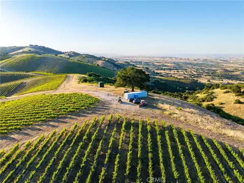 2762 Adelaida Rd, Paso Robles, CA 93446 photo 5