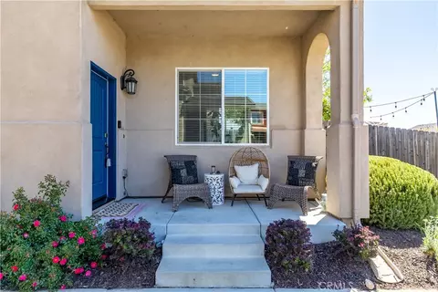 Exterior - 136 Reflection Pl, Templeton, CA 93465 photo 3 of 8