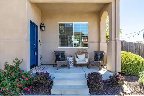 Exterior - 136 Reflection Pl, Templeton, CA 93465 photo 2 of 6