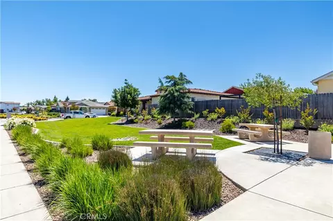 Exterior - 136 Reflection Pl, Templeton, CA 93465 photo 6 of 6