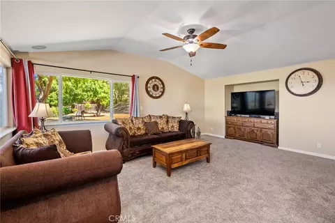 Living - 1745 Adelaida Rd, Paso Robles, CA 93446 photo 2 of 2
