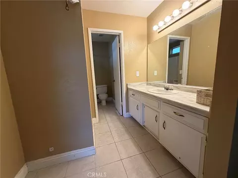 Bath - 2628 Saddle Back, Paso Robles, CA 93446 photo 2 of 4