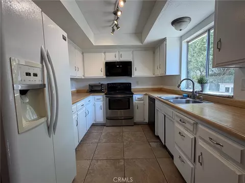 Kitchen - 2628 Saddle Back, Paso Robles, CA 93446 photo 1 of 2