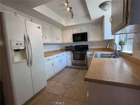 Kitchen - 2628 Saddle Back, Paso Robles, CA 93446 photo 2 of 2