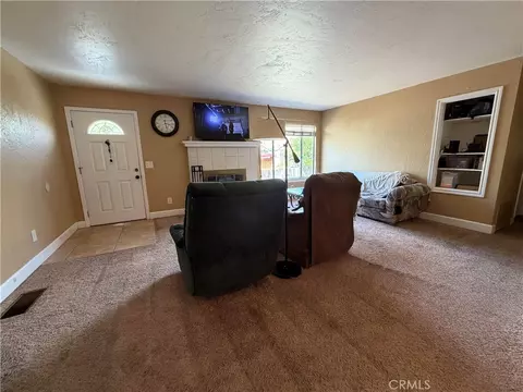 Living - 2628 Saddle Back, Paso Robles, CA 93446 photo 3 of 3