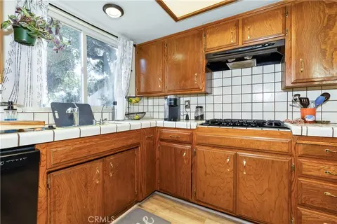 Kitchen - 4541 Yerba, Atascadero, CA 93422 photo 2 of 4