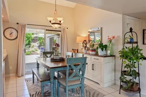 Dining - 207 Navajo St, Paso Robles, CA 93446 photo 2 of 3