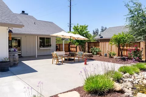 Exterior - 207 Navajo St, Paso Robles, CA 93446 photo 11 of 15