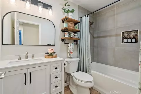 Bath - 207 Navajo St, Paso Robles, CA 93446 photo 3 of 3