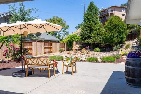 Exterior - 207 Navajo St, Paso Robles, CA 93446 photo 5 of 15